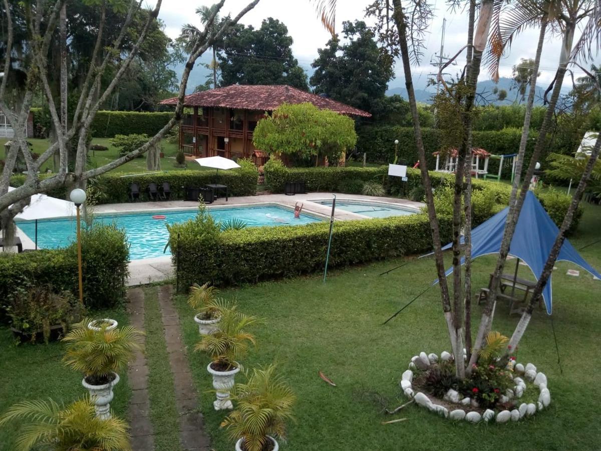 Villa Alejandra Del Quindio Calarcá Buitenkant foto