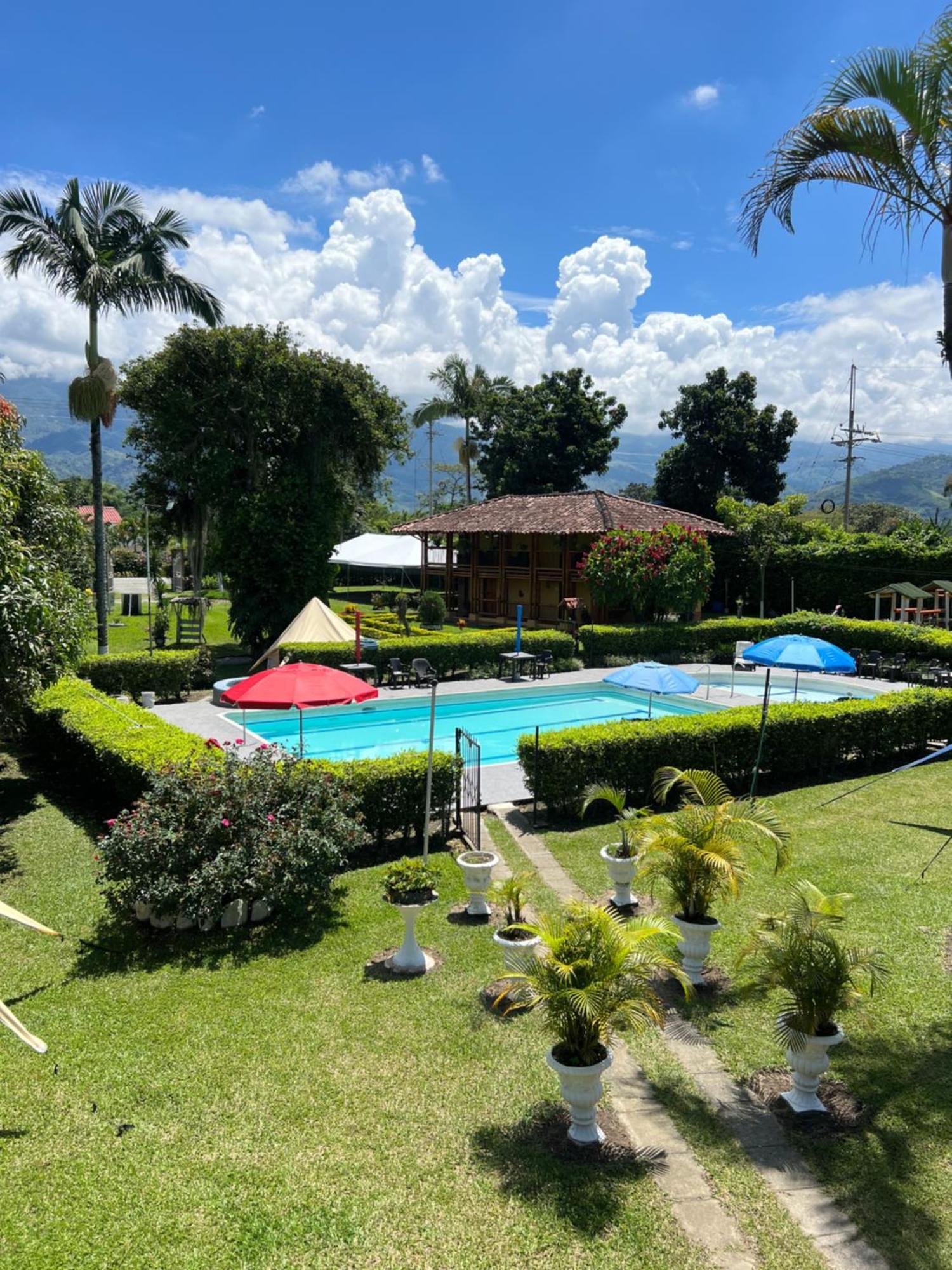 Villa Alejandra Del Quindio Calarcá Buitenkant foto